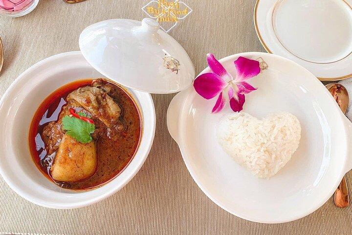 Bangkok Michelin Dining on Wheels Thai Bus Food Tour Experience