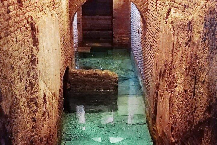 guide tour for the Pantheon and the Trevi Fountain Underground