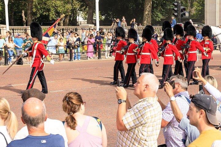 London 30 Top Sights with Fun Local Guide