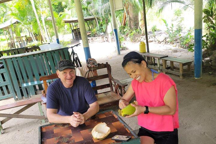 Half Day Local Breakfast inclusive, mub bathe and waterfall tour