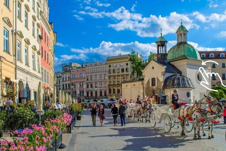 Krakow City Tour on Scooter and Food Tasting with English Guide