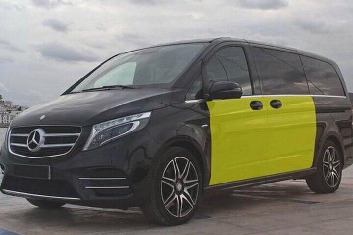Private Departure Transport from Barcelona City to Airport