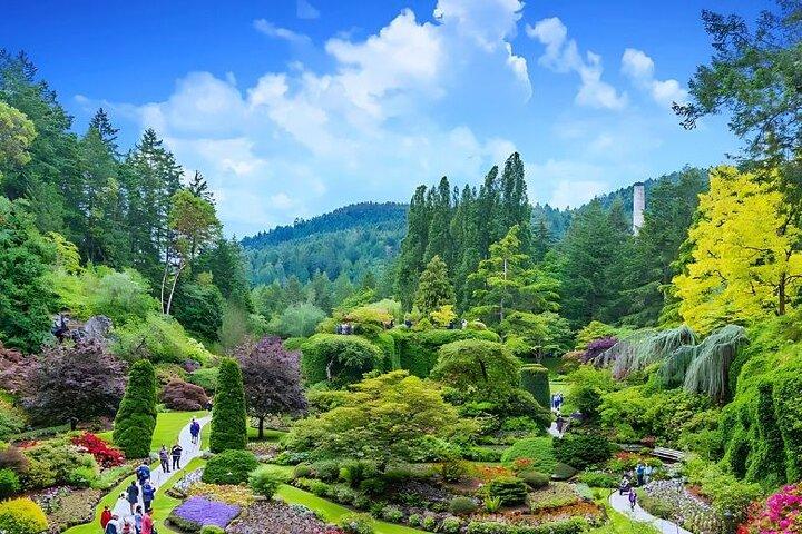 Best of Victoria and Butchart Gardens Day Tour from Vancouver