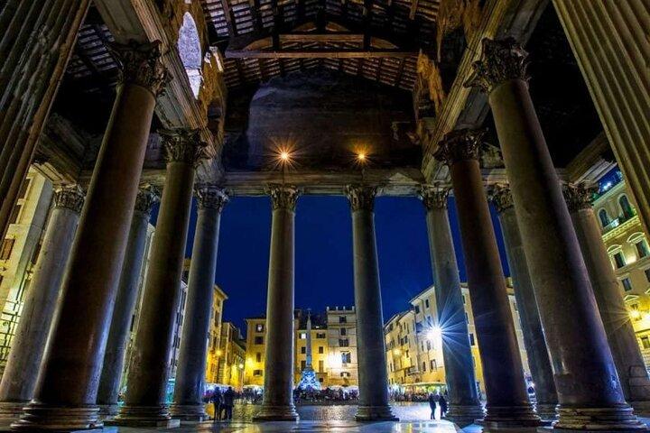 Pantheon Guided Tour in Rome
