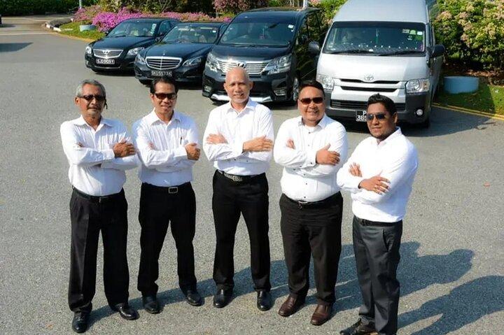 Private Limousine Service in Singapore Point to Point Transfer