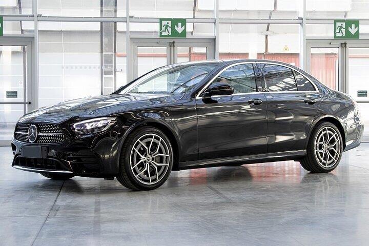 Arrival Private Transfer Luxury Car LIN airport to Milan