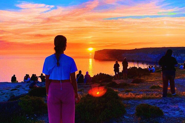 All Inclusive Sunset Tuk Tuk Tour in Gozo & Blue Lagoon in Comino