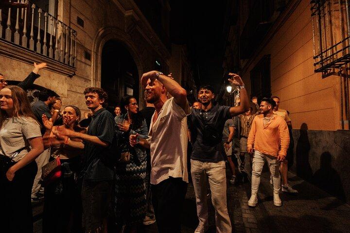 Barcelona Party Tour | 4h Experience | Club Entry