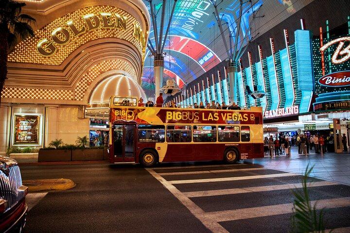 Las Vegas: Neon Museum Night Experience and Open-Top Bus Tour