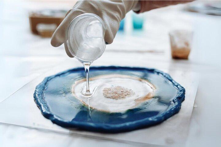 Resin Art Classes Sydney: Cheeseboards & Coasters