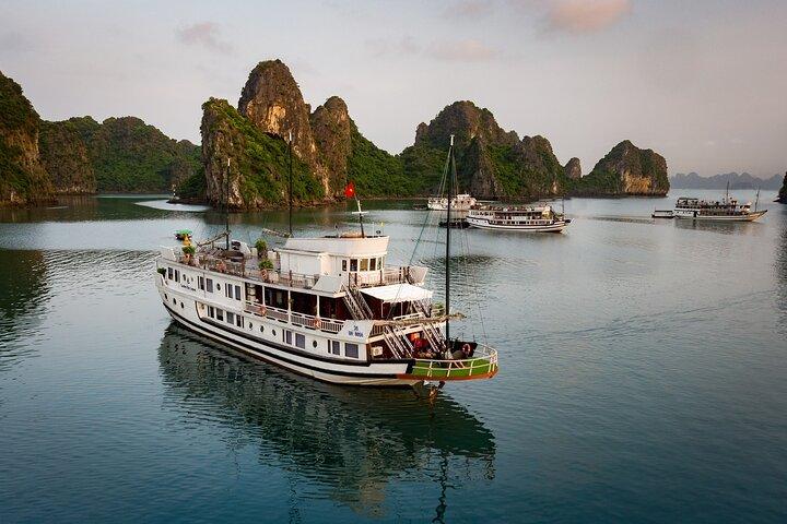 Garden Bay Classic 3 Day Bai Tu Long Serene Voyage
