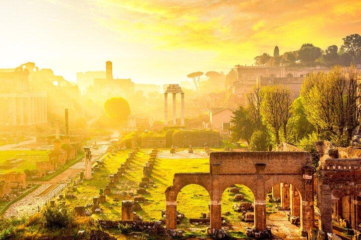 Colosseum Arena, Roman Forum & Palatine Hill Guided Tour