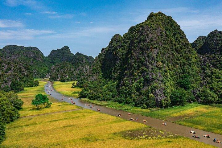 Ninh Binh Full-Day Small Group of 9 Guided Tour from Hanoi