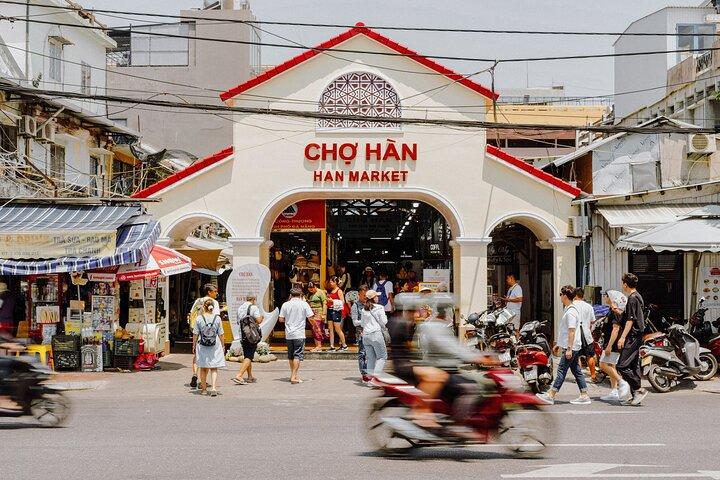 Discover Da Nang by Night: Han River & Dragon Bridge with Cruise