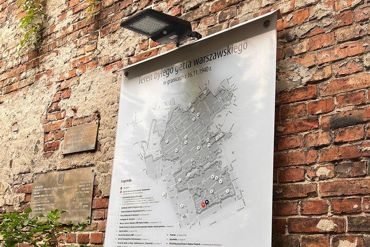 Past Meets Present in Warsaw's Jewish Ghetto