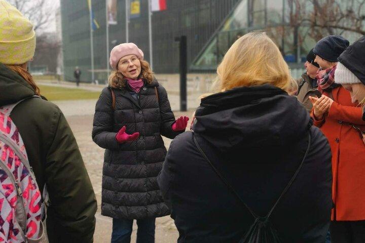 Past Meets Present in Warsaw's Jewish Ghetto