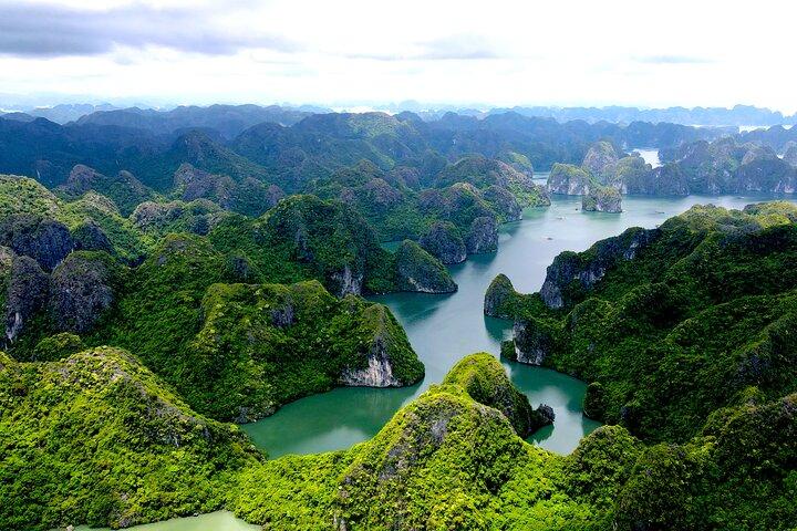 Five-Day Ha Noi, Ninh Binh & Ha Long Bay Adventure Group Tour