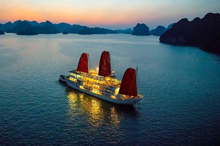 Five-Day Ha Noi, Ninh Binh & Ha Long Bay Adventure Group Tour