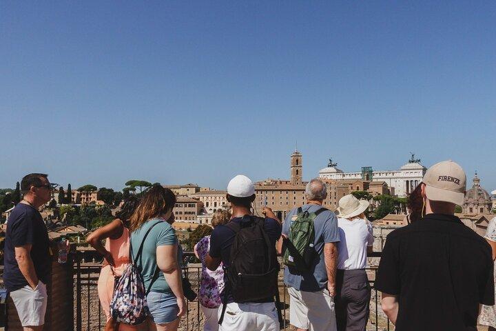 Guided Group Tour of Colosseum, Roman Forum and Palatine Hill