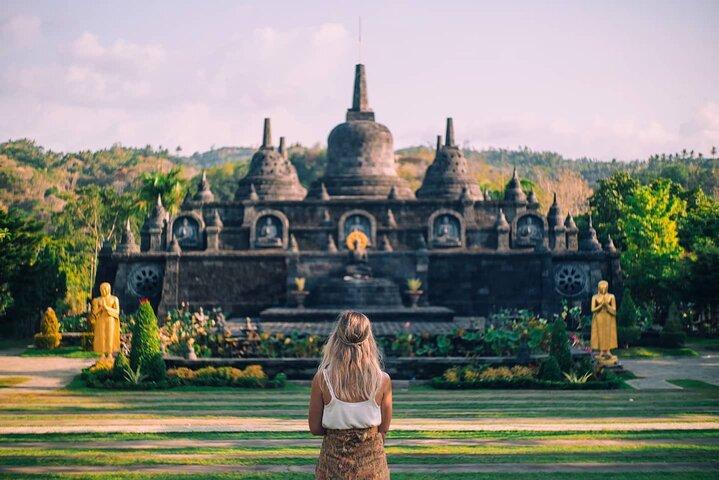 North Bali highlights: Buddhist temple, Waterfall & hot spring