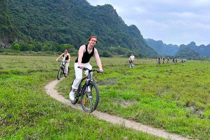 The most luxurious Day Cruise Cat Ba, Lan Ha Bay from Hanoi