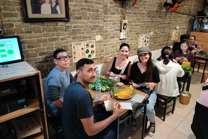 Private Hanoi Food Walking Tour of the Old Quarter