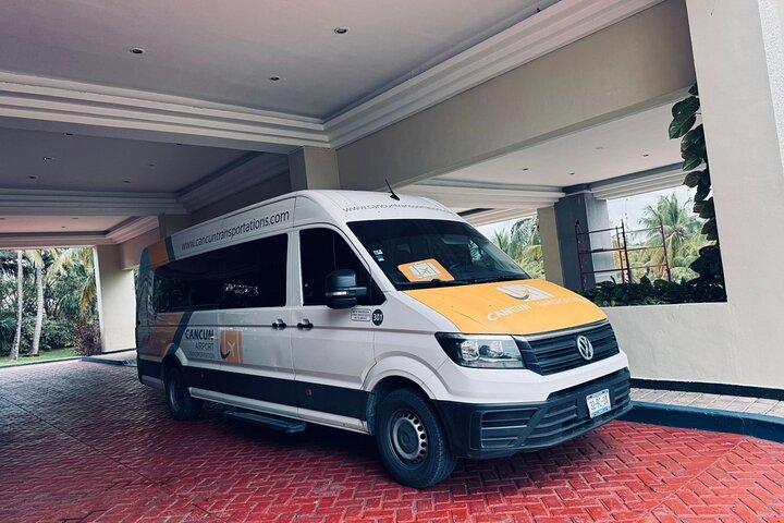 Private Transfer from Cancun Airport to Puerto Morelos
