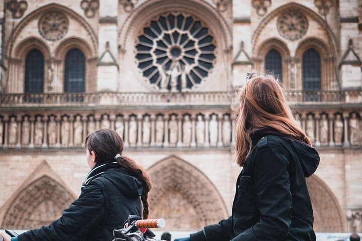 Paris City Highlights Guided Bike Tour