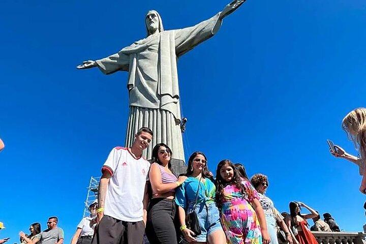 Rio de Janeiro in One Day City Tour Including Lunch