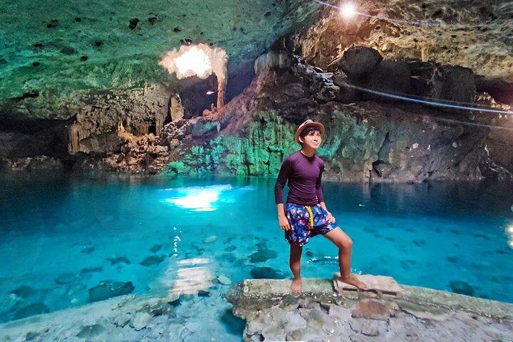 Half Day Semiprivate Snorkeling with Turtles and Majestic Cenote
