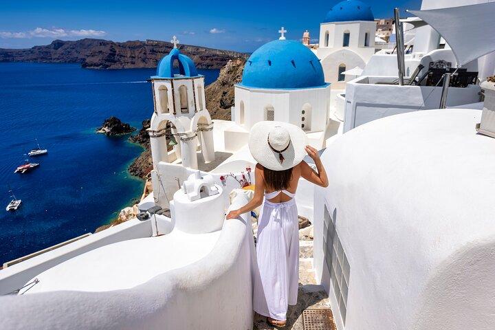 Santorini Private 5 Hour Oia Tour with Farm Lunch Experience