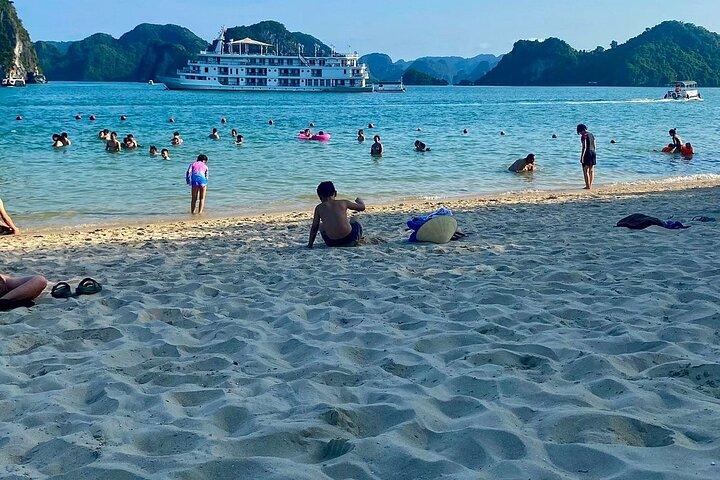 Hanoi - Halong Bay 1 Day PRIVATE TOUR: Cave, Kayak, Island, Lunch