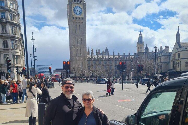 London Taxi Top Sights Tour and Thames River Cruise