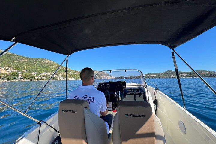 Private Speedboat Tour: Caves Beaches Islands and more