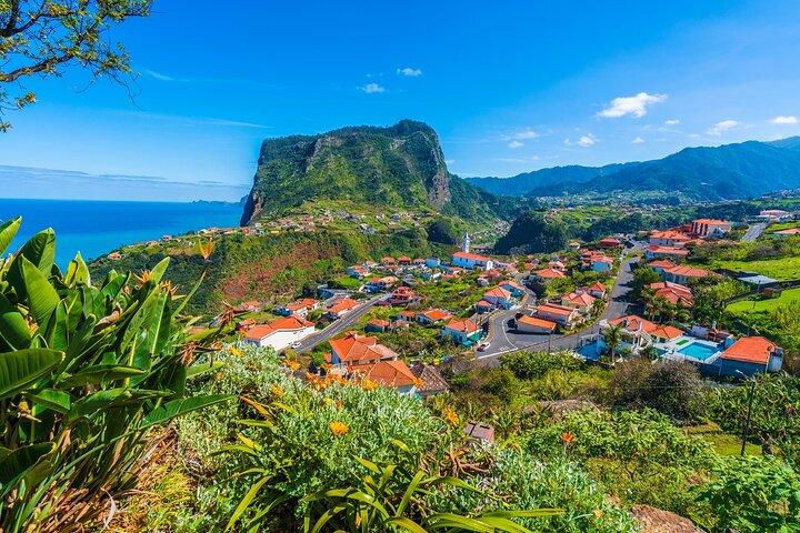 Full-Day Santana Madeira Island Tour Amazing Straw Houses