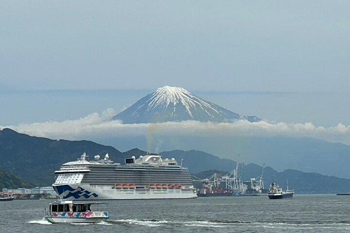 Mt.Fuji area Tour from Shimizu Port /Small Bus