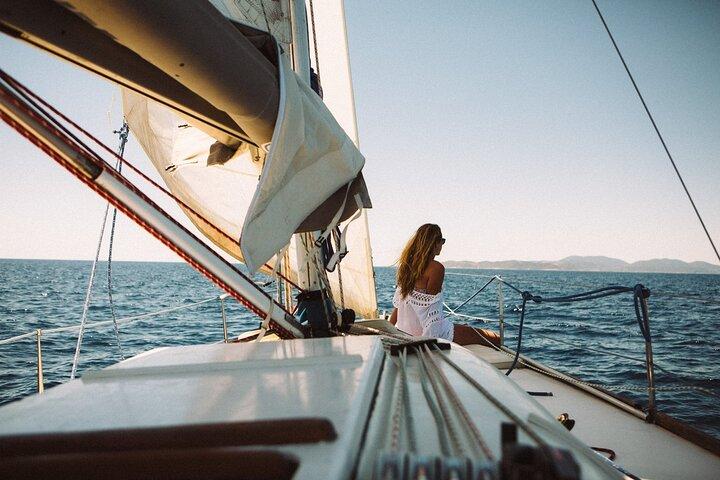 Sunset Sailing Tour on the Pakleni Islands