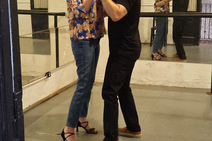 Tango Lesson - Feel like a tango dancer