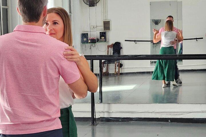 Tango Lesson and Wine Tasting in Buenos Aires, Argentina