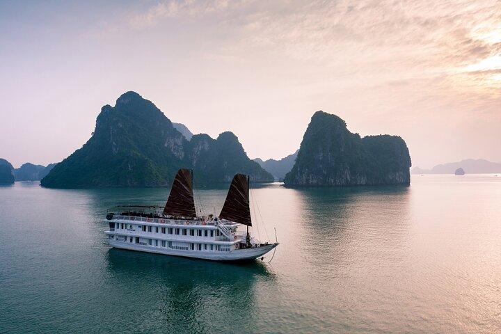 Discover Bai Tu Long Bay: 2-Day Scenic Cruise from Hanoi