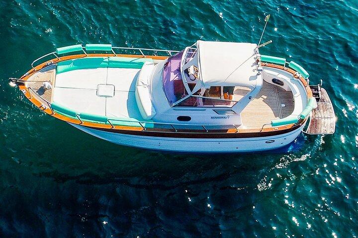 Shared boat tour from Sorrento to discover Capri
