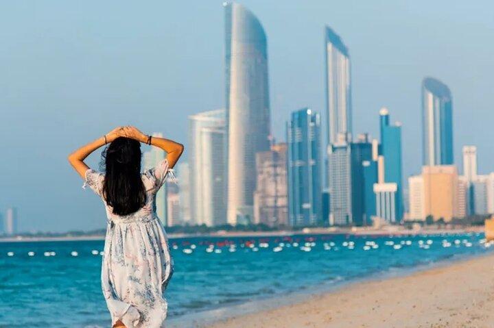 From Dubai to Abu Dhabi Premium City Sightseeing Tour