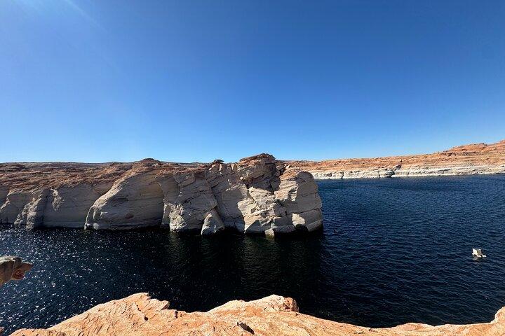 Lake Powell Guided Kayak and Water Antelope Canyon Tour