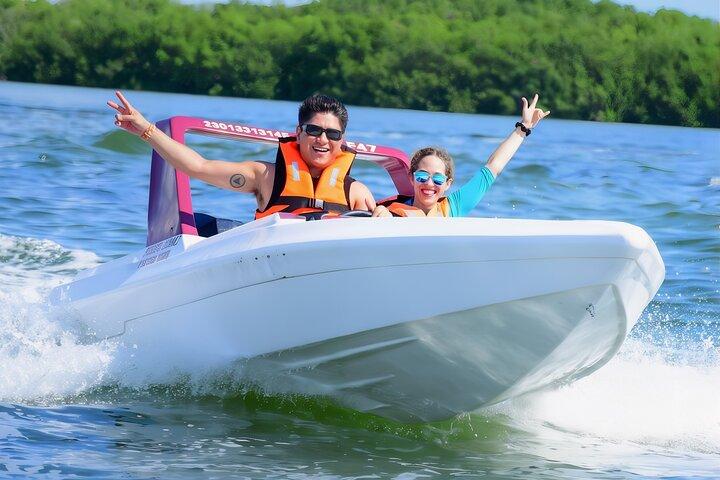 Exciting Speedboat Guided Tour in Cancun!