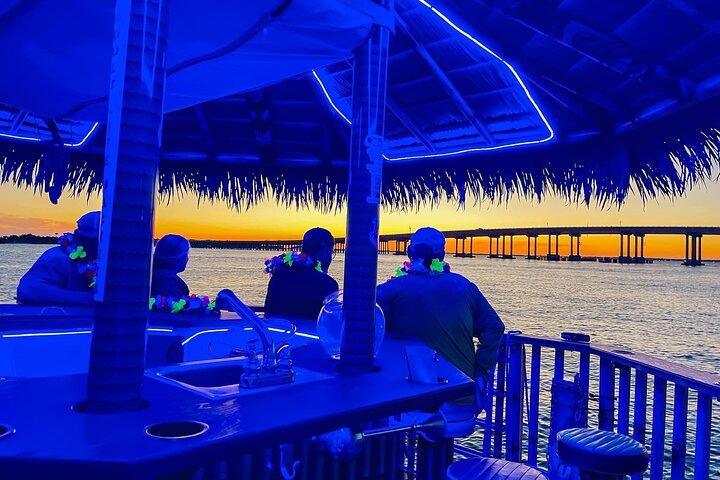 Sunset Tailfins Tiki Boat Crab Island(1.5Hours)