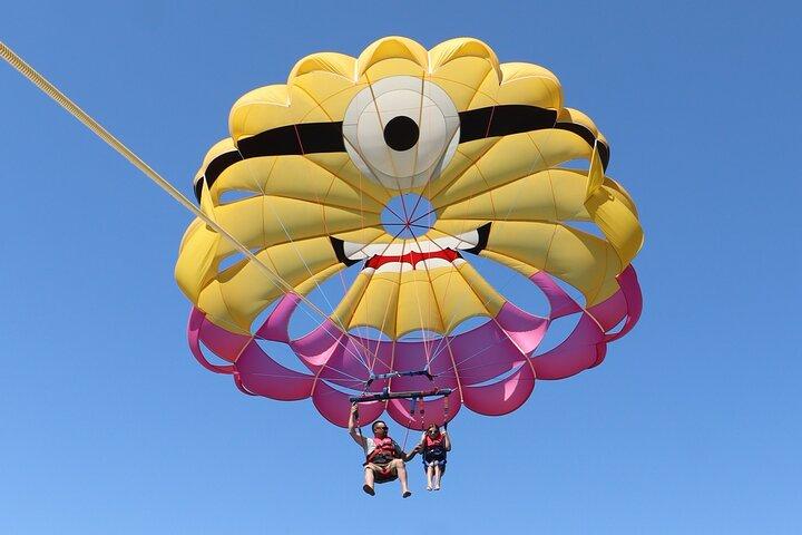Gold Coast & Surfers Paradise - Parasail & V8 Jetboat Combo