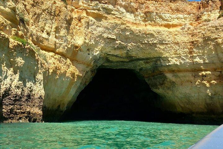 Algarve Coast Tour Including Boat Trip to the Caves and Coast