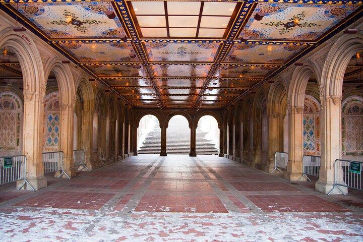 Central Park Guided Walking Tour: Landmarks & Hidden Gems