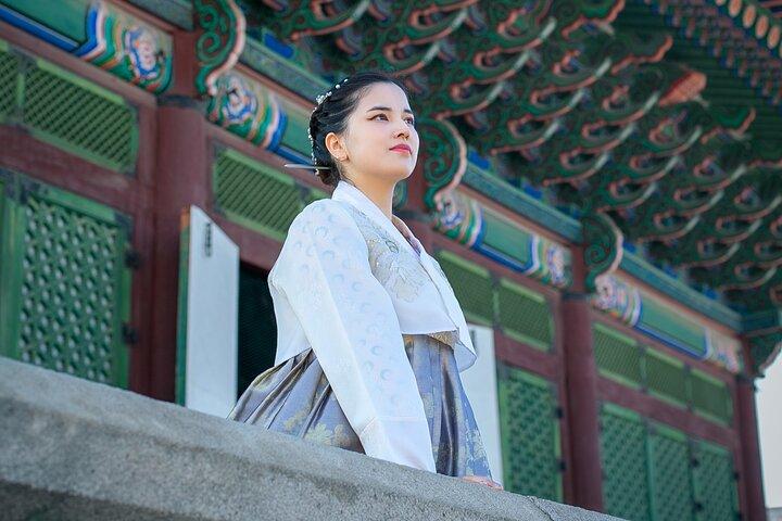 Gyeongbokgung Palace K-drama Hanbok Rental in Seoul