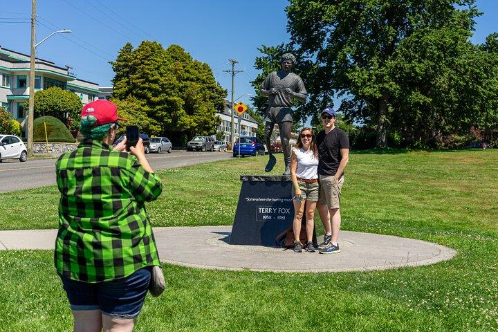 Butchart Gardens and Victoria Sightseeing Tour from Vancouver